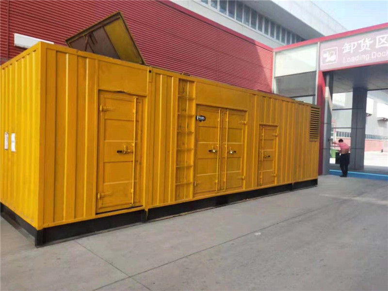 信丰国内外发电机组租赁合同在明确设备维护责任方面有哪些不同做法？